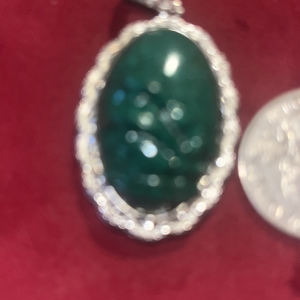 NWT 21ctw.Malachite solitare pendant in platinum bond